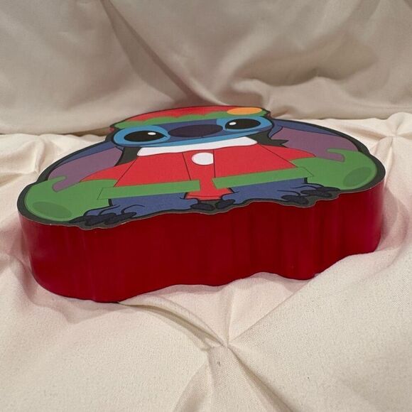 Disney Lilo & Stitch Christmas Elf Large Box Wall Sign Decor NWT - Picture 7 of 7